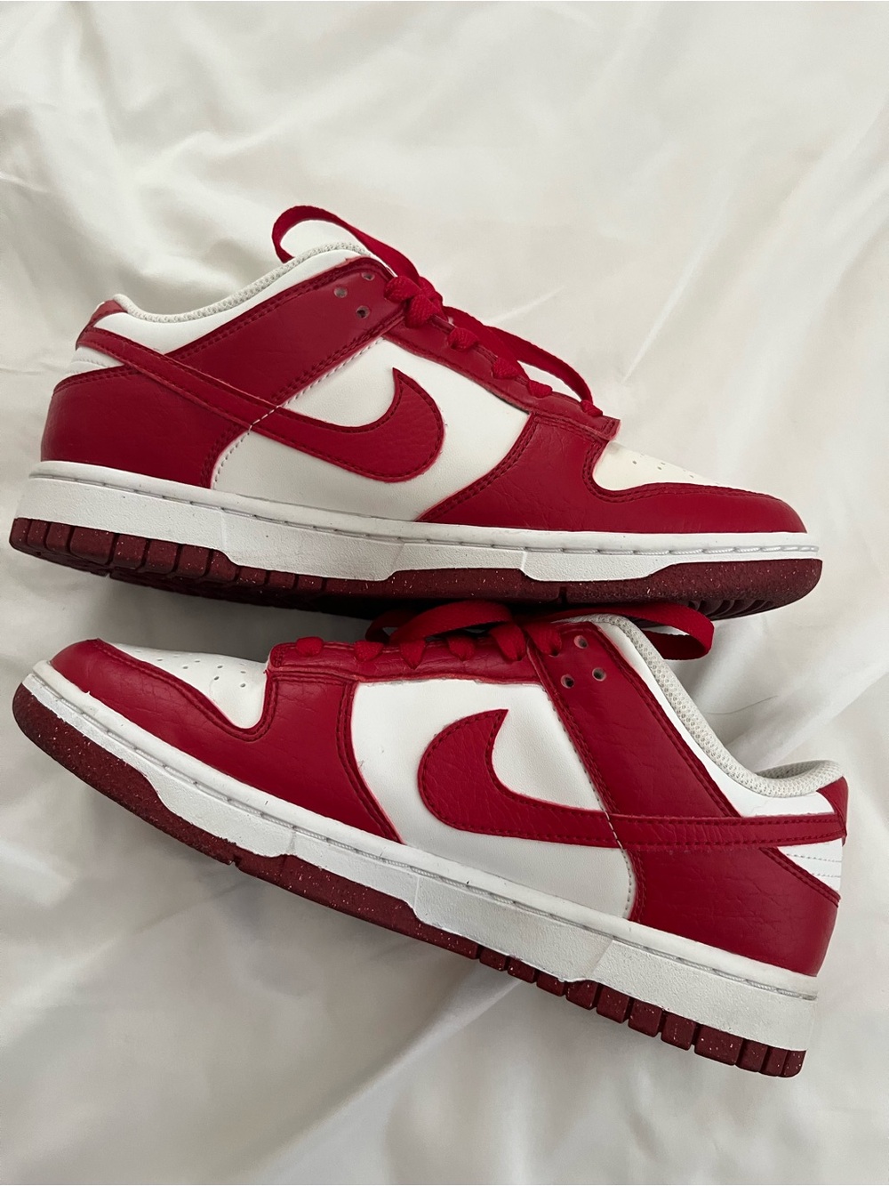 NIKE DUNKS RED WOMENS 7.5